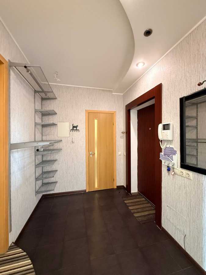 Продажа 3-комнатной квартиры 46 м², Михаила Котельникова ул., Драгоманова, 6А