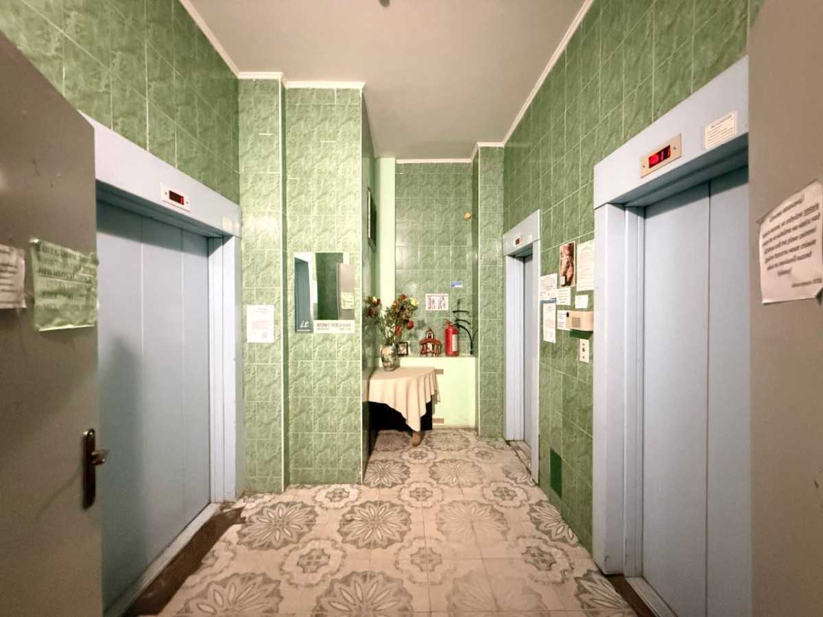 Продажа 3-комнатной квартиры 46 м², Михаила Котельникова ул., Драгоманова, 6А