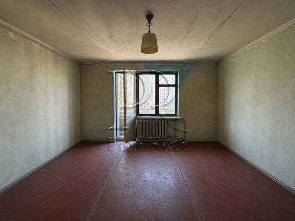 Продаж 3-кімнатної квартири 69 м², Голосіївський просп., 25