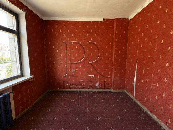 Продаж 3-кімнатної квартири 69 м², Голосіївський просп., 25