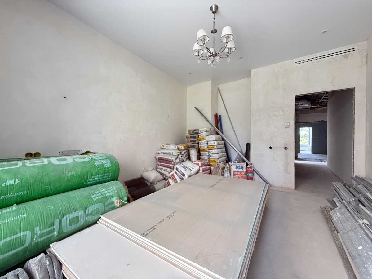 Продажа 3-комнатной квартиры 118 м², Раисы Окипной ул., 18
