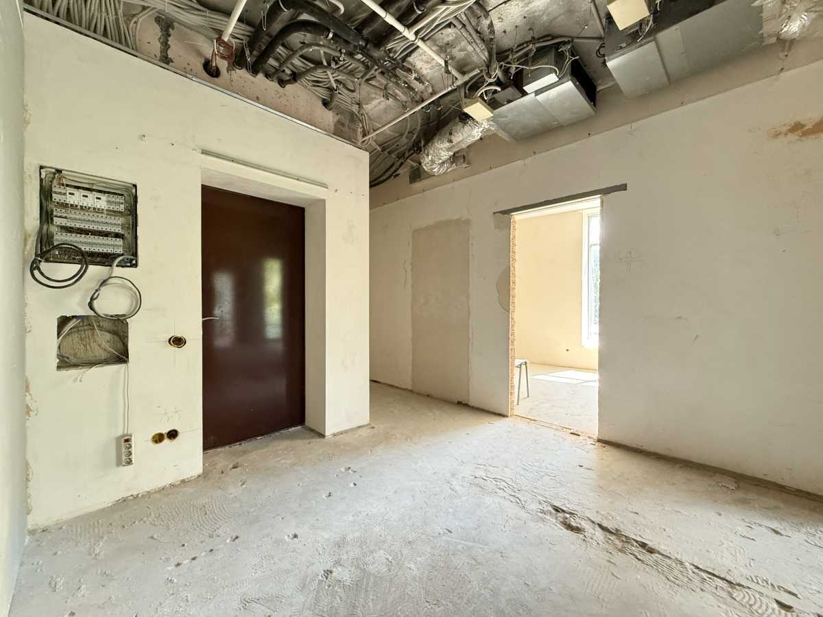 Продажа 3-комнатной квартиры 118 м², Раисы Окипной ул., 18