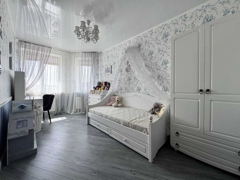 Продаж 3-кімнатної квартири 82.6 м², Лесі Українки вул., 20