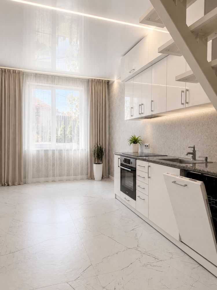 Продаж 1-кімнатної квартири 51 м², Богдана Хмельницького вул.