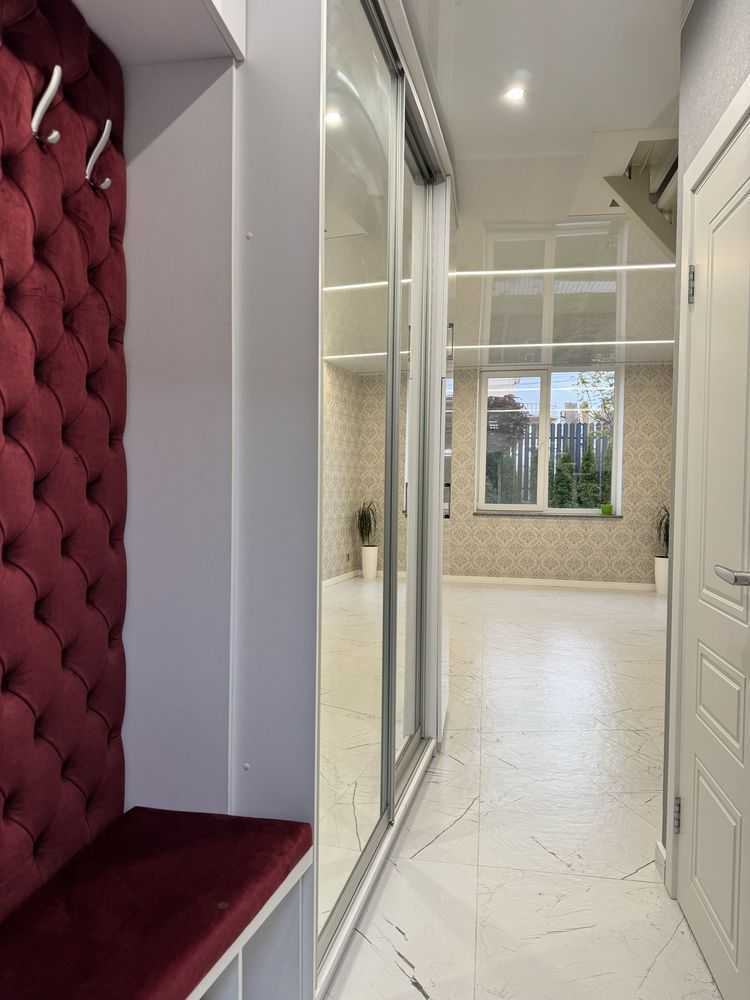 Продаж 1-кімнатної квартири 51 м², Богдана Хмельницького вул.