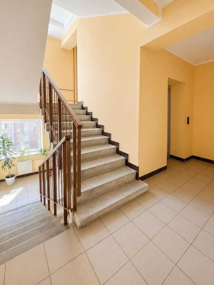Продаж 1-кімнатної квартири 42 м², Чубинського вул., 2