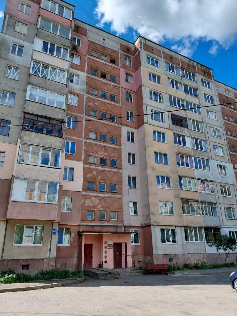 Продажа 3-комнатной квартиры 67 м², Возрождения просп., 49