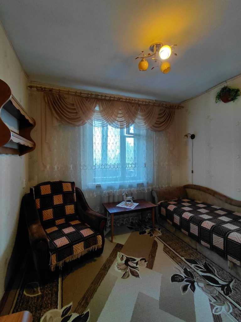 Продажа 3-комнатной квартиры 67 м², Возрождения просп., 49