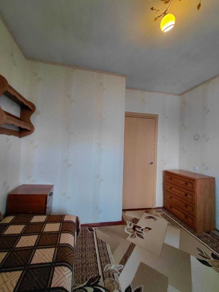 Продажа 3-комнатной квартиры 67 м², Возрождения просп., 49