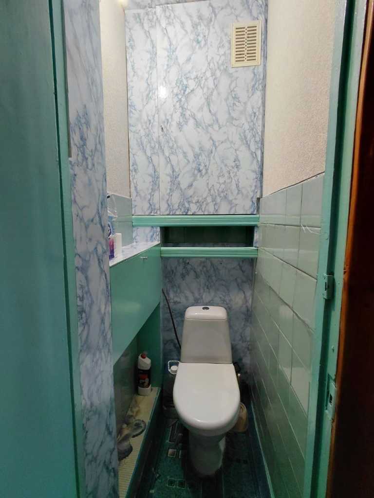 Продажа 3-комнатной квартиры 67 м², Возрождения просп., 49