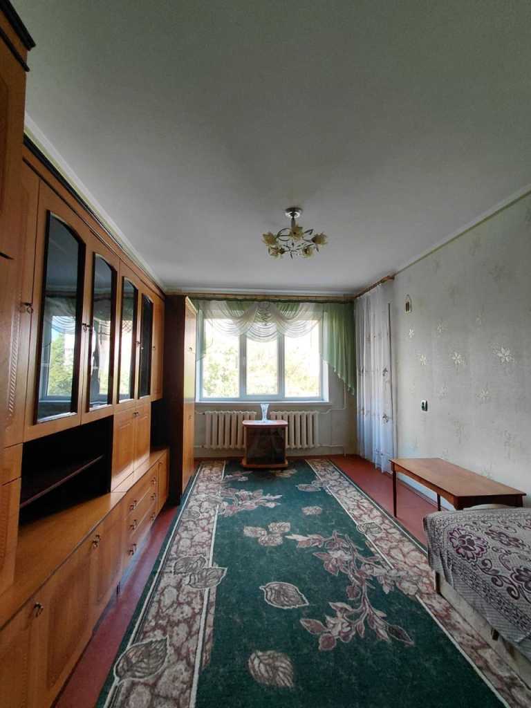 Продажа 3-комнатной квартиры 67 м², Возрождения просп., 49