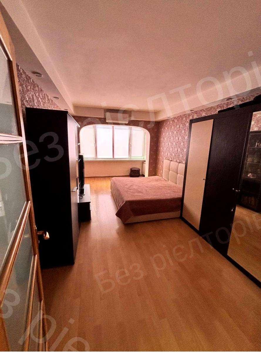 Продажа 2-комнатной квартиры 52 м², Юрия Шумского ул., 8