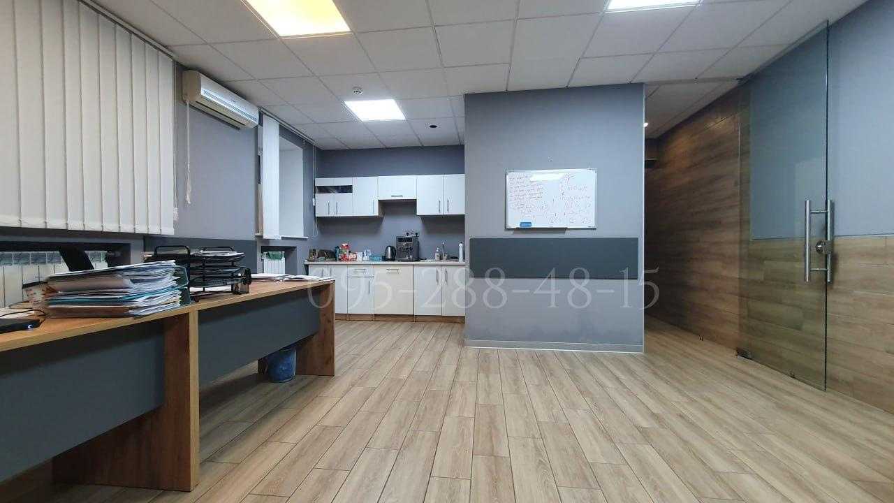 Продажа офиса 317 м², Леси Украинки бул., 10А