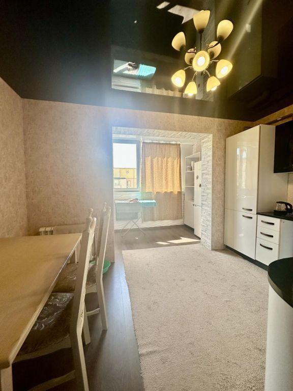 Продажа 2-комнатной квартиры 65 м², Европейская ул.