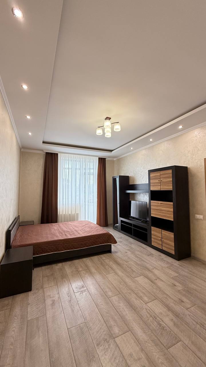 Аренда 1-комнатной квартиры 49 м², Квитки-Основьяненко ул., 8Б
