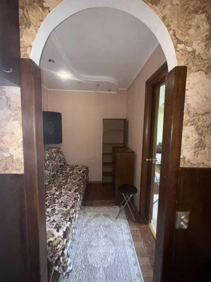 Продажа 1-комнатной квартиры 21.3 м², Науки просп., 98
