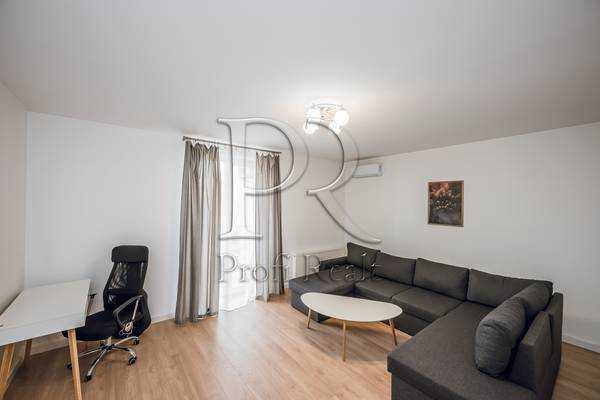 Продаж 2-кімнатної квартири 60 м², Печерська вул., 24