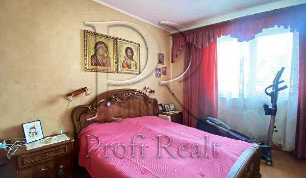 Продаж 3-кімнатної квартири 106 м², Автозаводська вул., 99/4