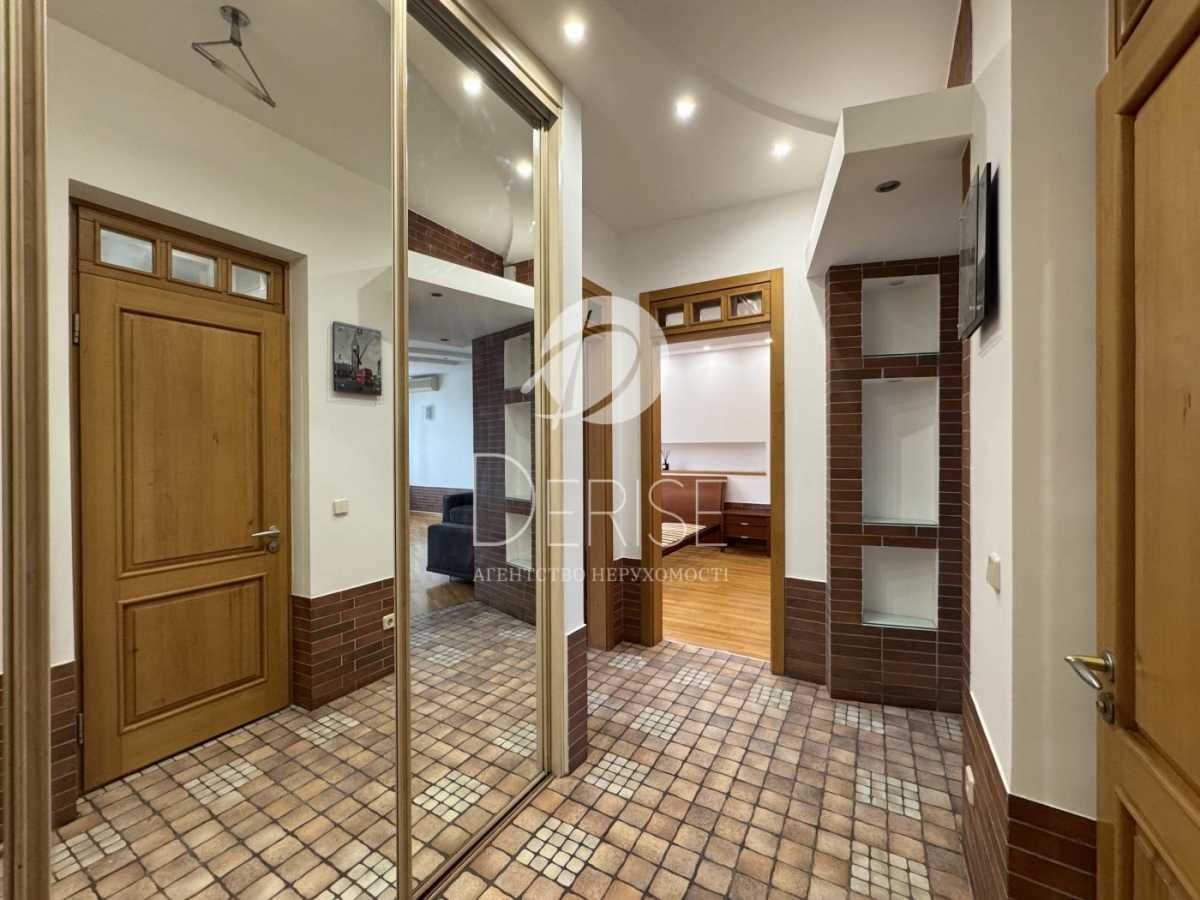 Продажа 3-комнатной квартиры 75 м², Ивана Мазепы ул., 4/6