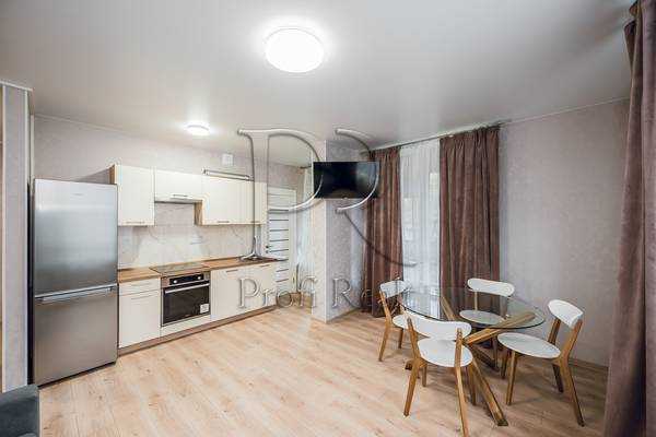 Продаж 1-кімнатної квартири 35 м², Квітки Цісик вул., 32
