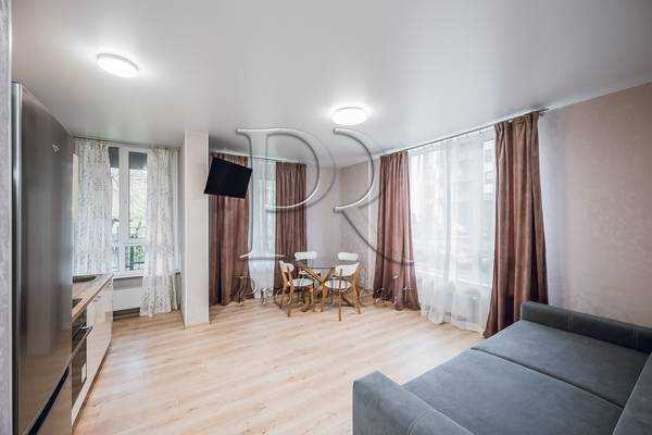 Продаж 1-кімнатної квартири 35 м², Квітки Цісик вул., 32