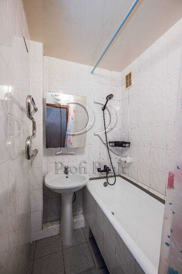 Продаж 3-кімнатної квартири 63 м², Генерала Наумова вул., 41