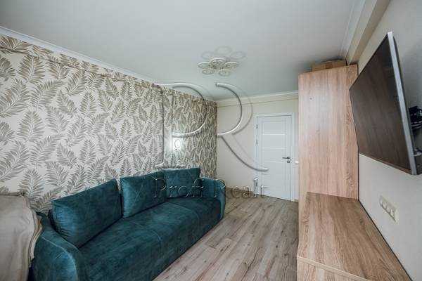 Продажа 3-комнатной квартиры 60 м², Победы просп., 148/1