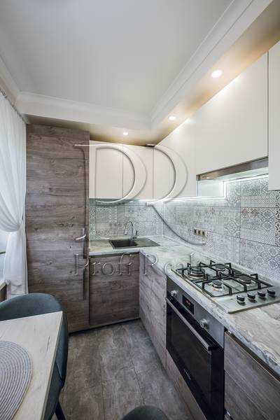 Продажа 3-комнатной квартиры 60 м², Победы просп., 148/1