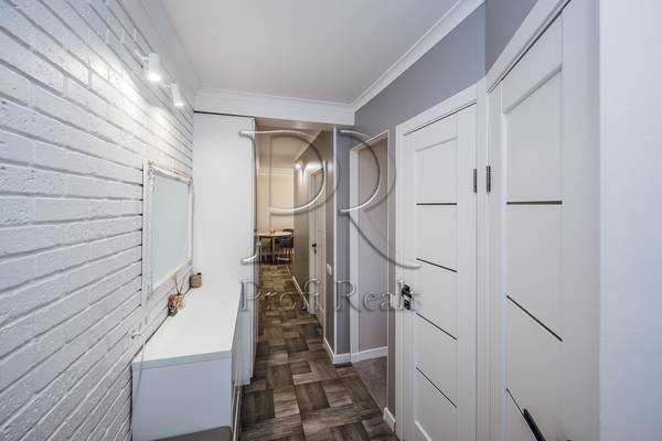 Продажа 3-комнатной квартиры 60 м², Победы просп., 148/1