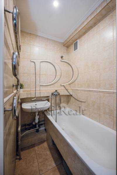 Продажа 3-комнатной квартиры 60 м², Победы просп., 148/1