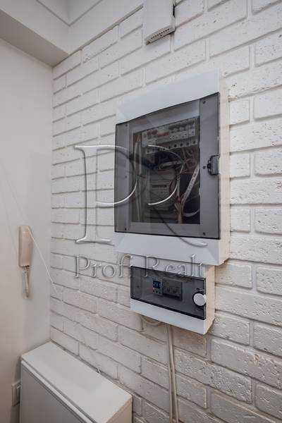 Продажа 3-комнатной квартиры 60 м², Победы просп., 148/1