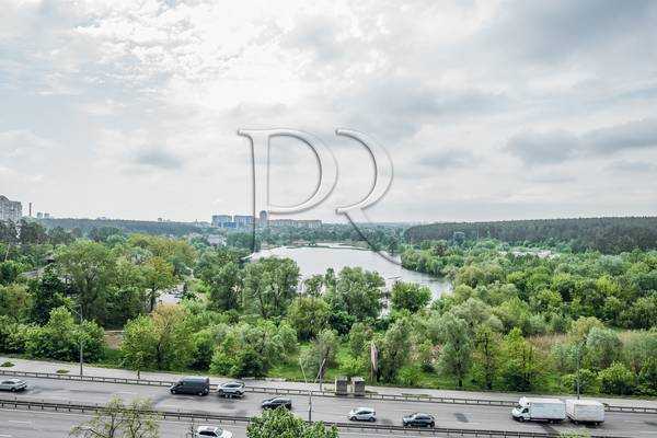 Продажа 3-комнатной квартиры 60 м², Победы просп., 148/1