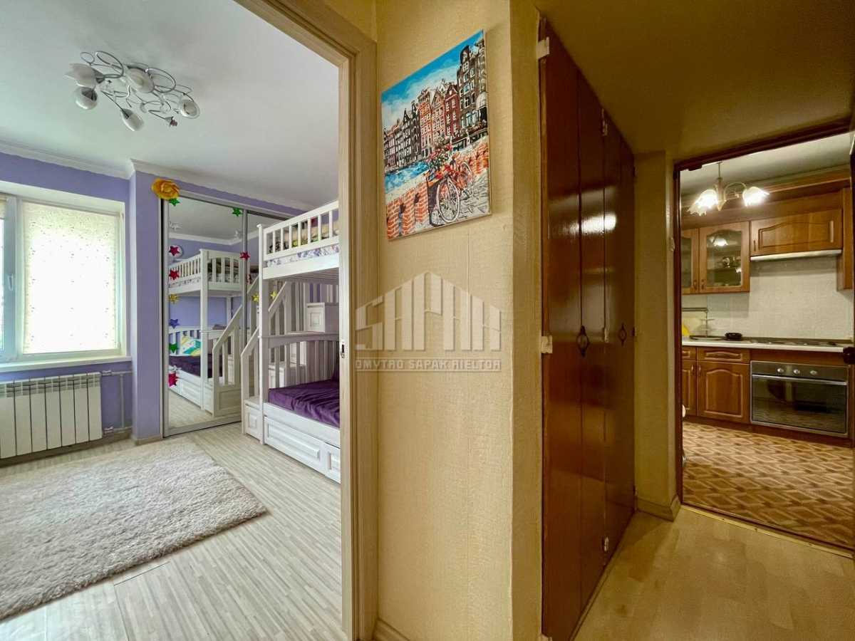 Продажа 2-комнатной квартиры 56.2 м², Владимира Антоновича ул., 102