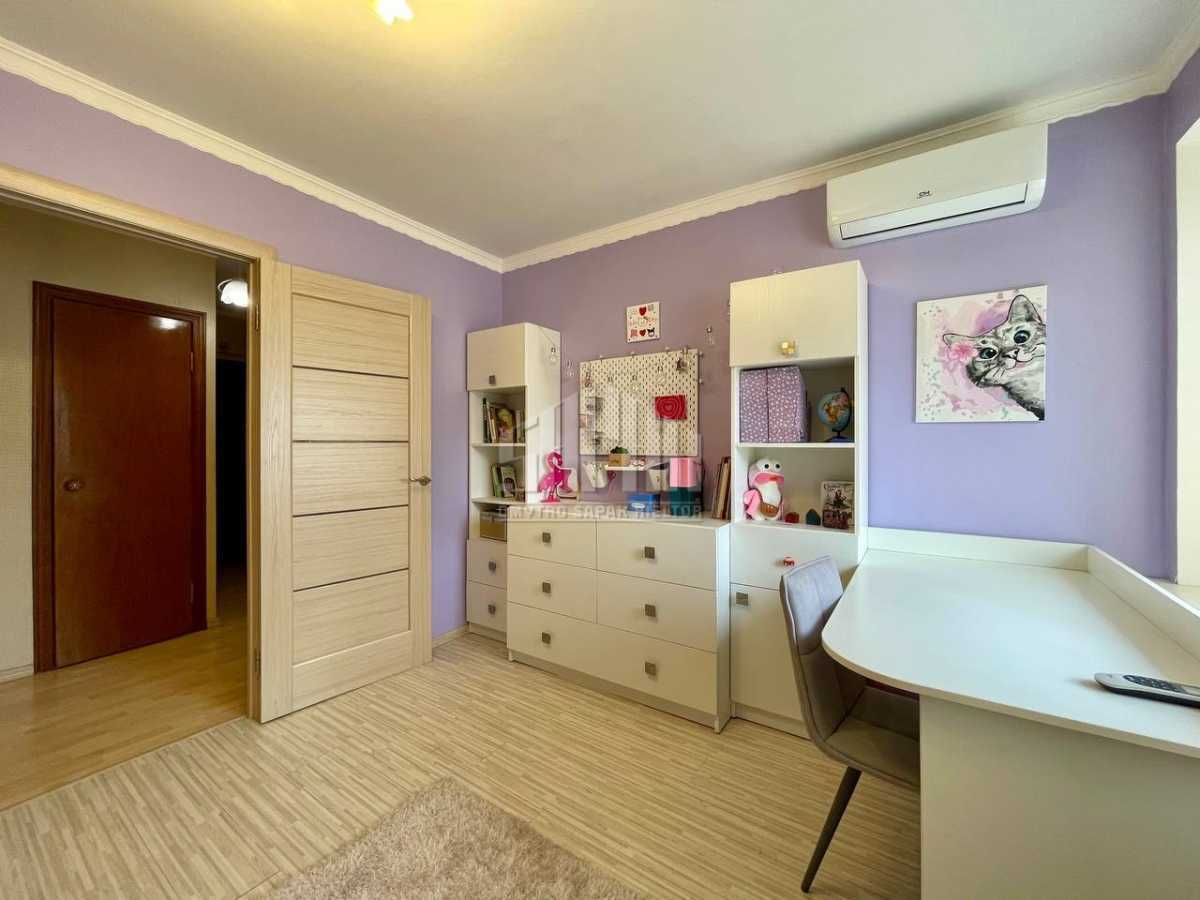 Продажа 2-комнатной квартиры 56.2 м², Владимира Антоновича ул., 102