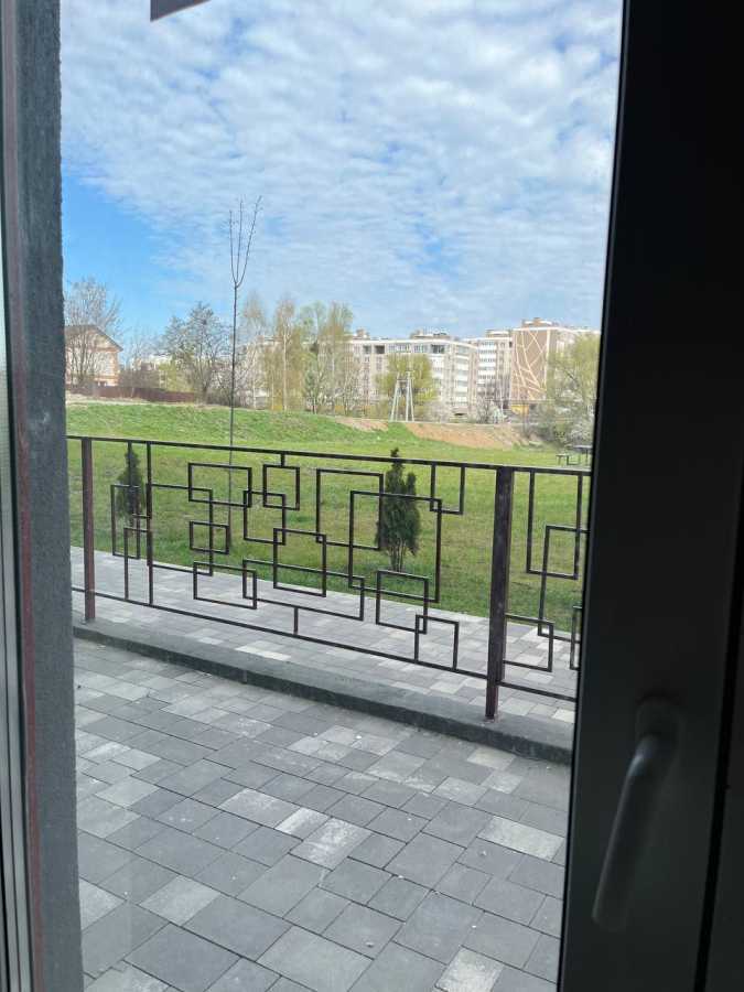 Продаж 1-кімнатної квартири 34 м², Грушевського вул., 12