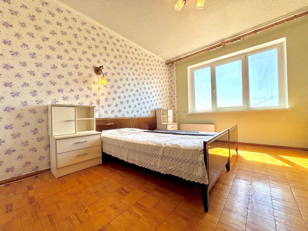 Продажа 3-комнатной квартиры 84 м², Николая Закревского ул., 35