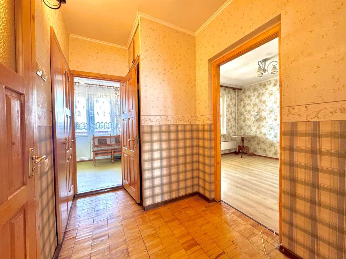 Продажа 3-комнатной квартиры 84 м², Николая Закревского ул., 35