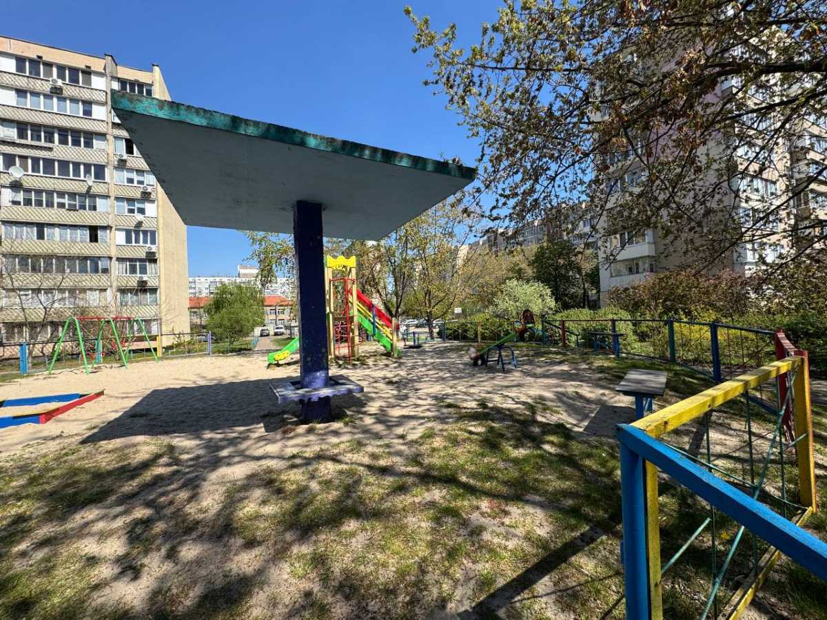 Продажа 3-комнатной квартиры 84 м², Николая Закревского ул., 35