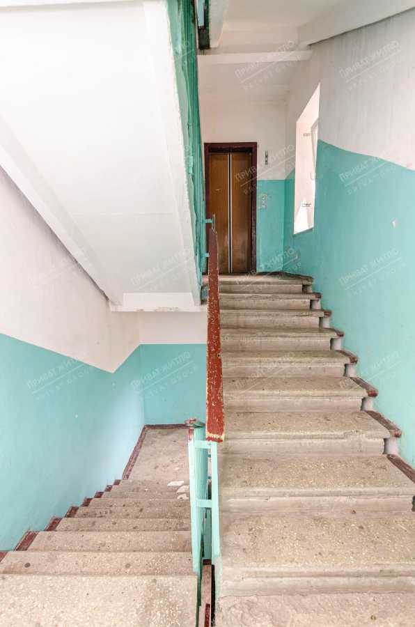 Продажа 2-комнатной квартиры 39 м², Курчатова ул., 1