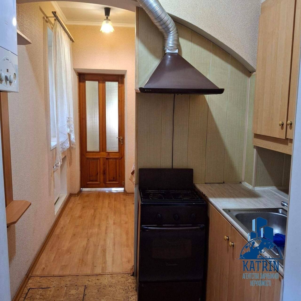 Оренда 1-кімнатної квартири 26 м², Івана Єзау вул.