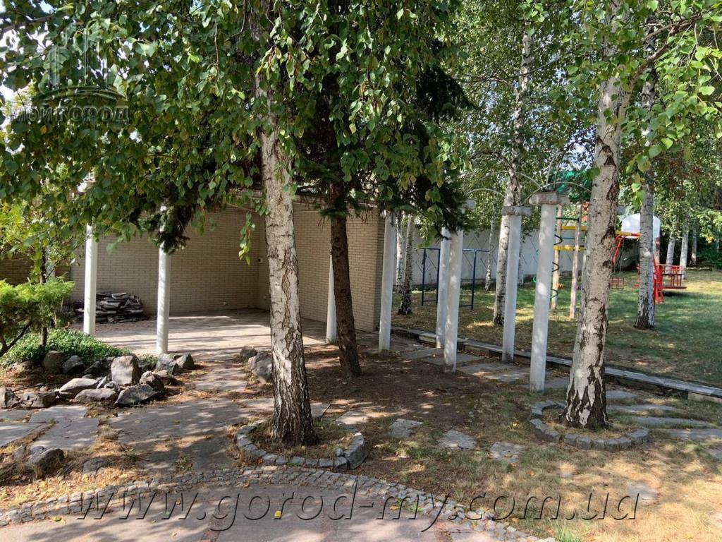 Продажа поместья 1500 м², Лазаряна ул.