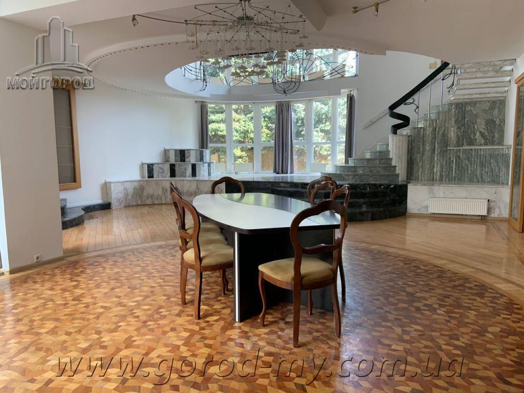 Продажа поместья 1500 м², Лазаряна ул.