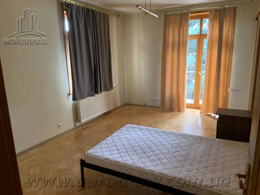 Продажа поместья 1500 м², Лазаряна ул.