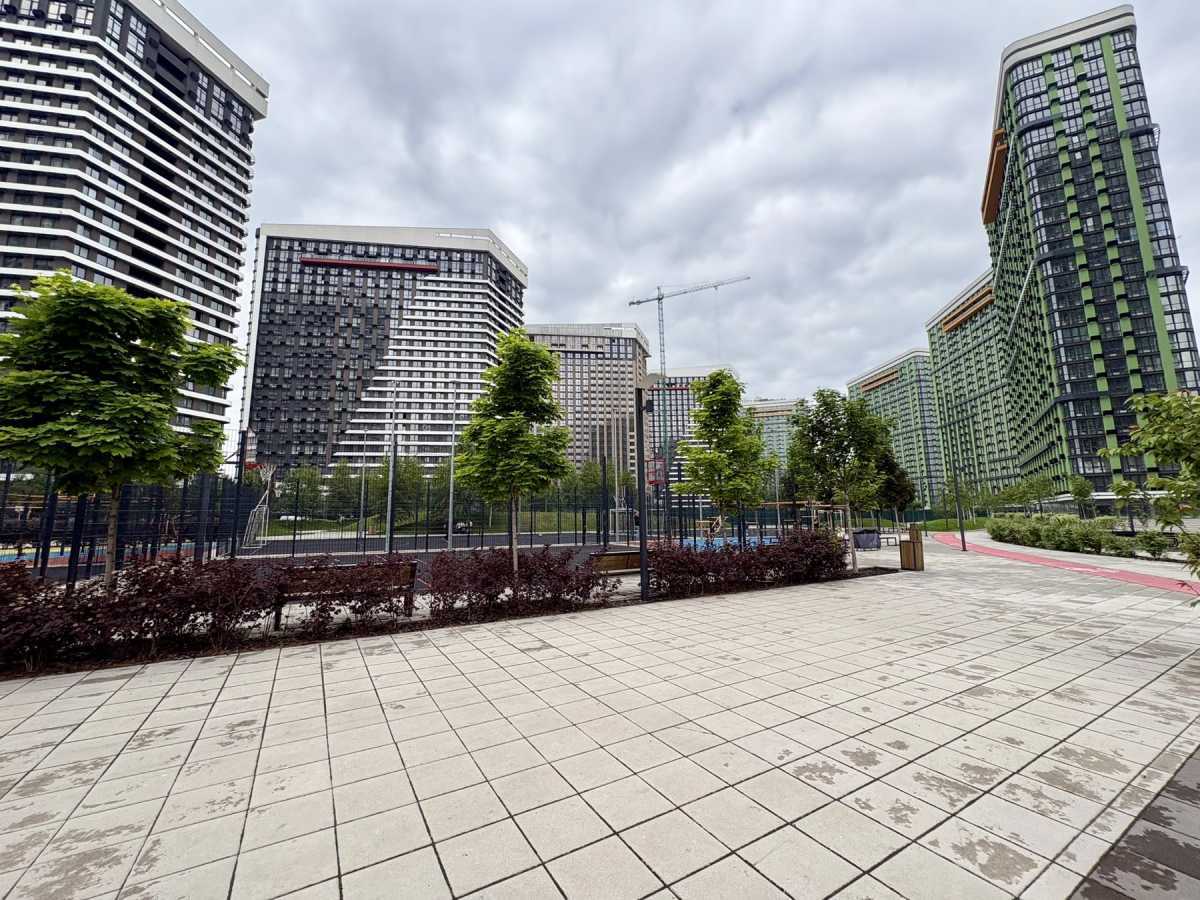 Продажа 2-комнатной квартиры 83.3 м², Днепровская наб., 15Ж