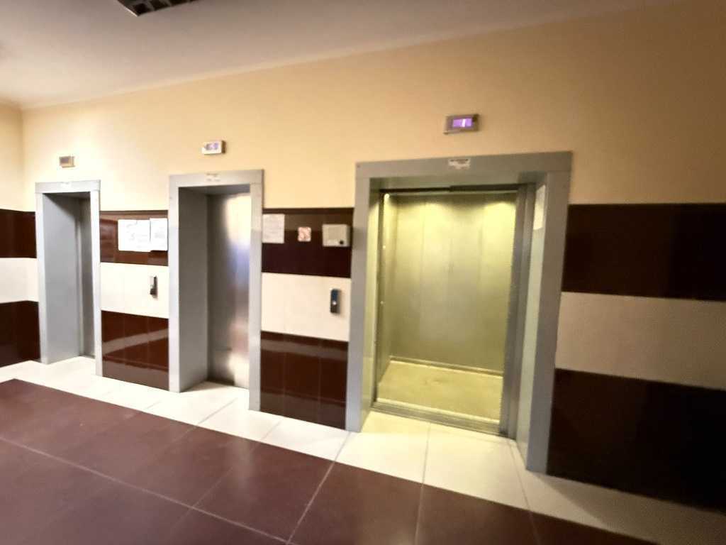 Продаж 3-кімнатної квартири 125.5 м², Володимира Антоновича вул., 72