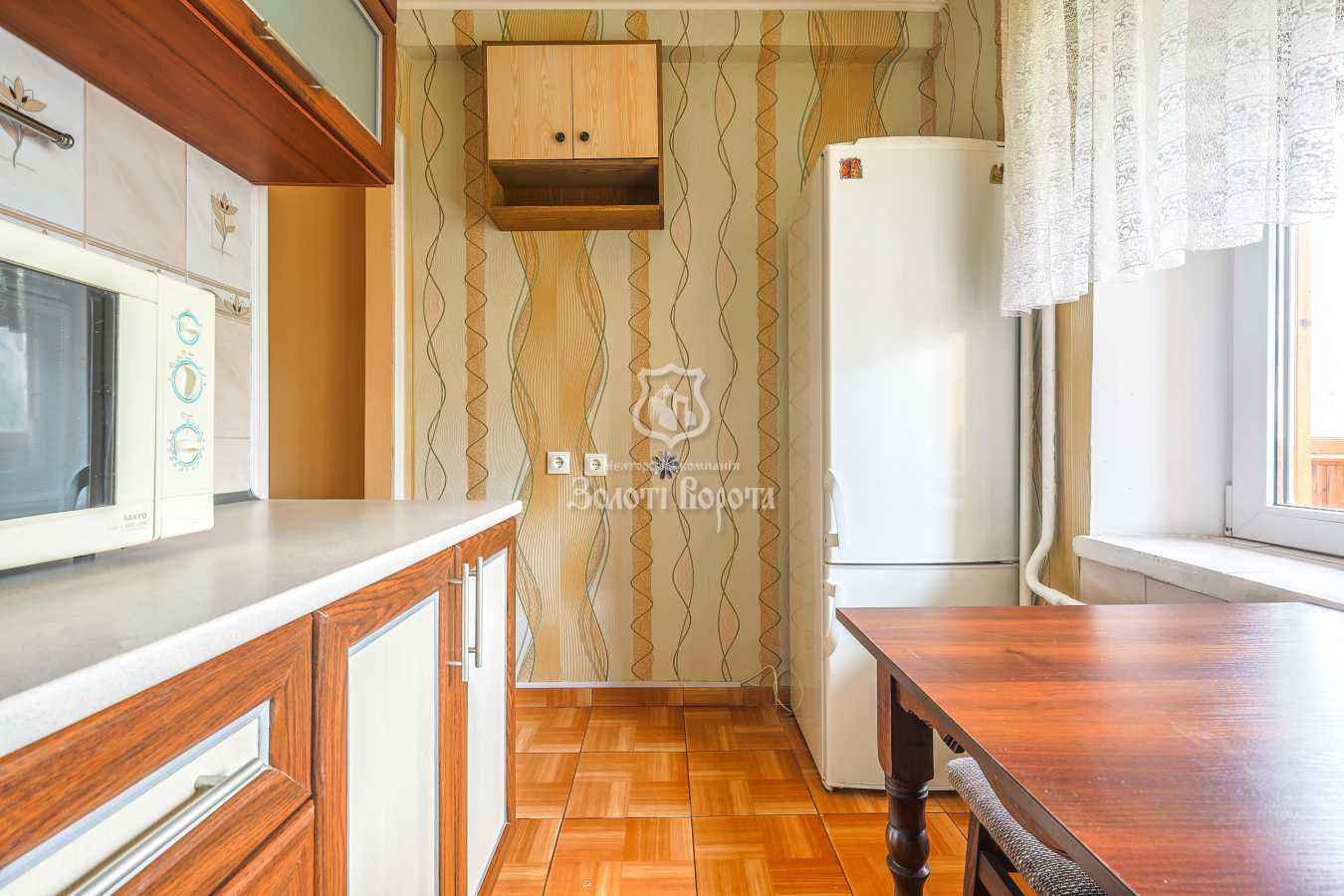 Продаж 1-кімнатної квартири 32.2 м², Березняківська вул., 14