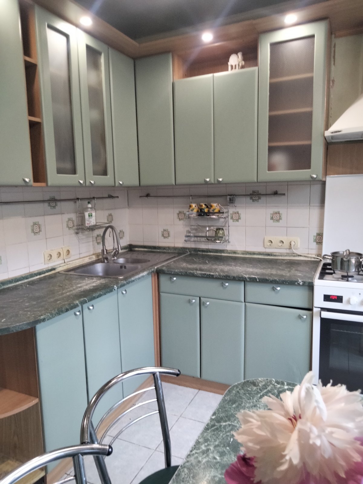 Аренда 3-комнатной квартиры 64 м², Полесская ул., 10