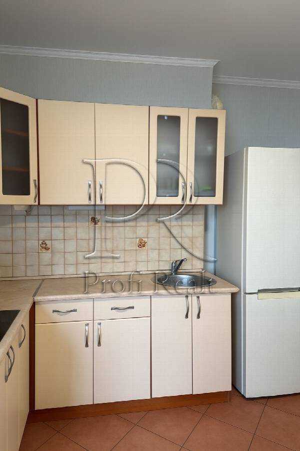 Продаж 1-кімнатної квартири 51 м², Кубанської України вул., 31А