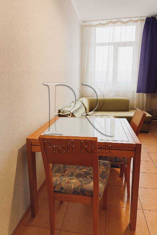 Продаж 1-кімнатної квартири 51 м², Кубанської України вул., 31А