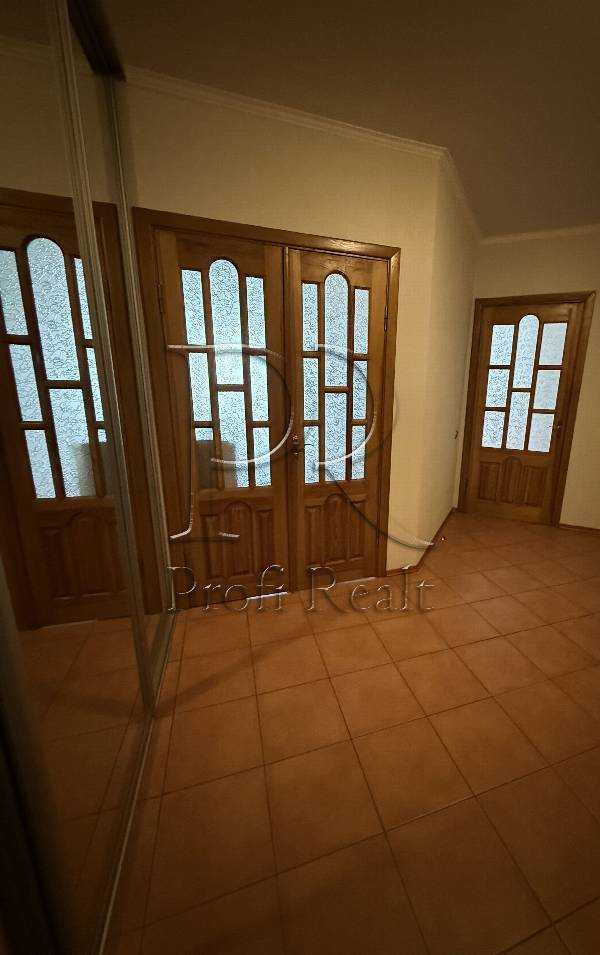 Продаж 1-кімнатної квартири 51 м², Кубанської України вул., 31А